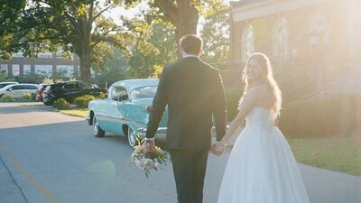 newly wedded couple at newfields indianapolis indiana