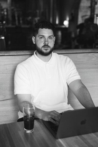 image of Stephen Molitaris, a paid search strategist for Google and Bing.