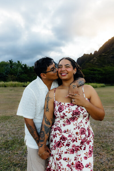True-to-color couples session captured at Kualoa Regional Park, Oahu