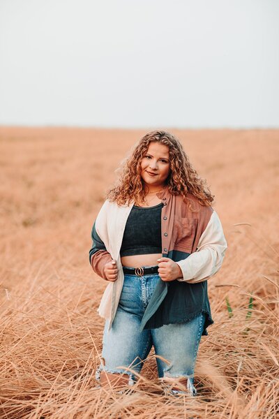 benton-senior-photographer-wisconsin-girl-wheat-field