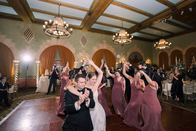 Reception-Fun_Harrisburg-Hershey-Lancaster-Wedding-Photographer_Photography-by-Erin-Leigh_0206