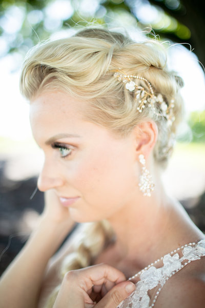 Profile photo of beautiful bride