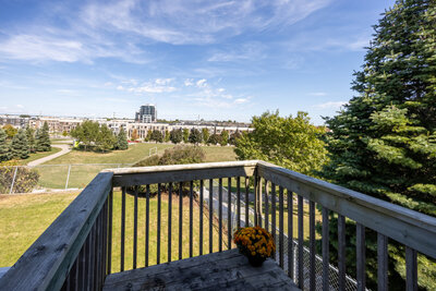 69 Padfield balcony