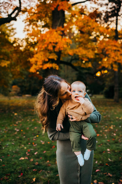 Exton family photographer, Exton maternity photographer, Exton newborn photographer, newborn photography in Exton, Maternity photography Exton, family photography Exton