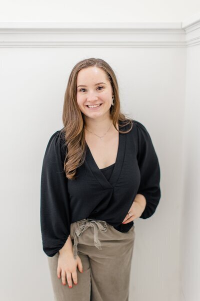 Headshot of Emily Wentland, owner of In the Details Weddings.