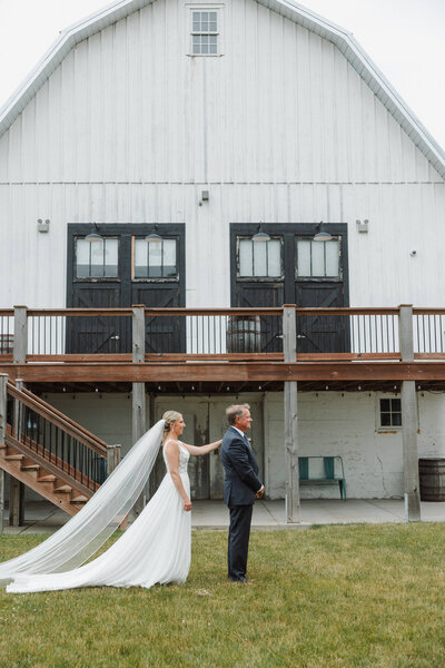 Bride does a first look with her father