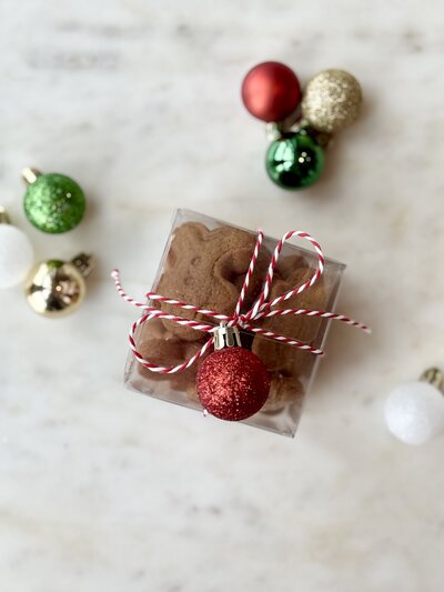 Wedding cakes, birthday cakes, graduation cakes, high end desserts, tri-cities bakery, cake bakers, Kennewick Bakery