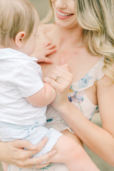 mom-and-baby-portrait
