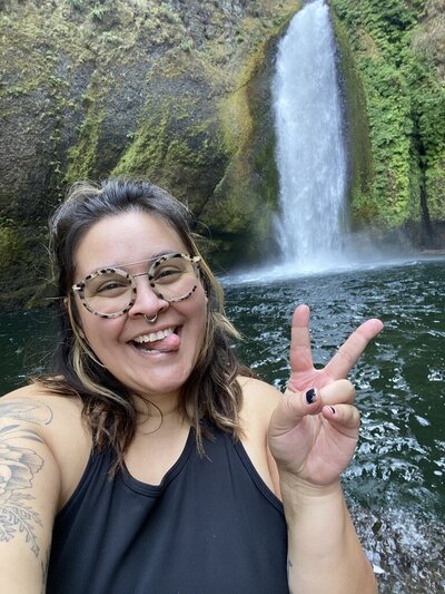 511C4352-3B4C-4150-A42D-EB7993EBF04C_1_105_c