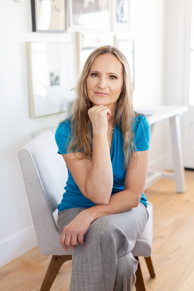 Inge Bundchen provides free skincare consultation
