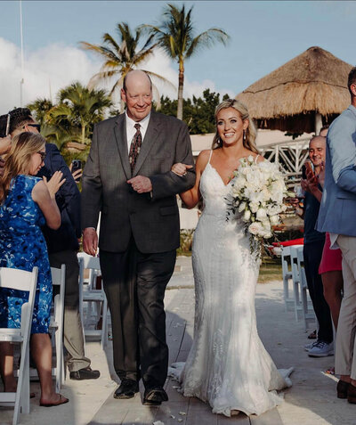 Top-rated wedding hair & makeup services in Austin, San Antonio and Dallas, Texas, by Mistique Makeup. Enhance your natural beauty with our expert team for your wedding day.