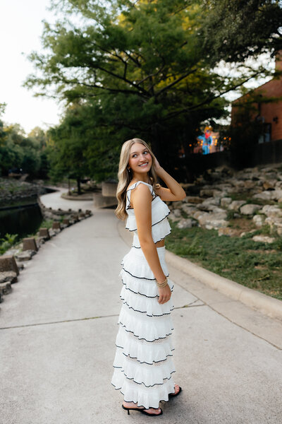 Senior portraits taken at the Fort Worth Stockyards by Lexi Rae Photo, now based on Oahu