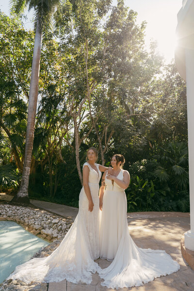 LGBTQ+ brides photo in Cancun, Mexico.