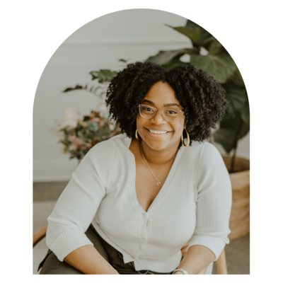 Toronto based Black Psychotherapist specializing in relational trauma, eating disorders, anxiety and more.