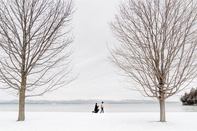 man proposing to woman next to water