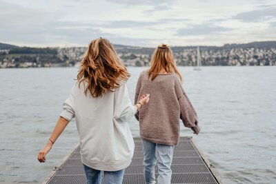 yanapi-senaud-wEy8TRGUuLY-unsplash