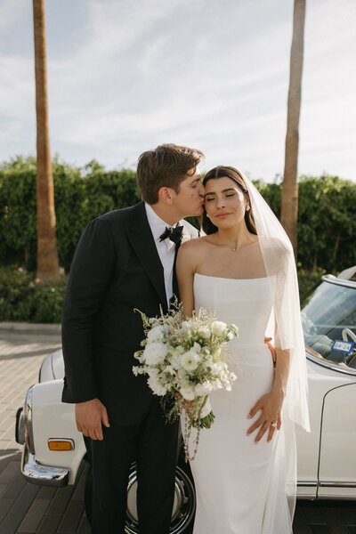 Victoria & Hal-1049