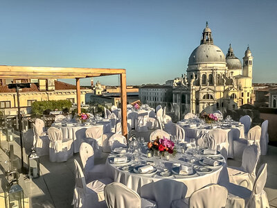 Redentore Terrace Rounded Tables_The Gritti Palace