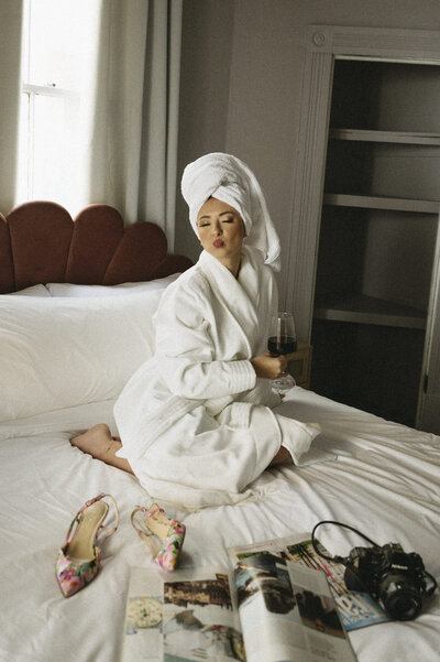 travel photographer in hotel
