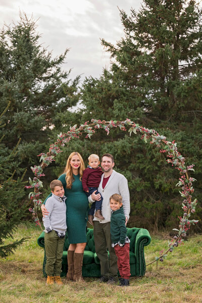 Milwaukee minis photo of family at wagner's tree farm