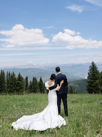 Fall Vail Wedding couple in Aspen Grove