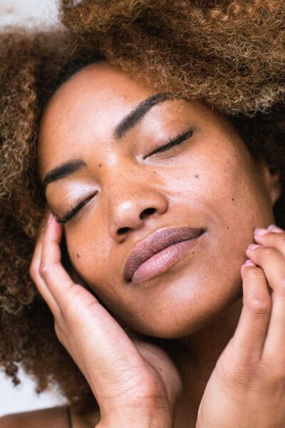 DAXXIFY® is long lasting and keeps frown lines smoother with the convenience of as few as 2 treatments a year. It's the only frown line treatment powered by a novel peptide.