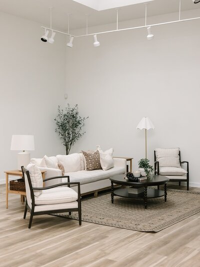 St. Louis- MO Photography Studio and Small Event Space- Lifestyle Studio07
