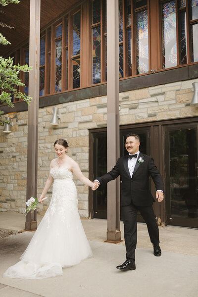 Traditional summer church wedding Rochester MN | Oduma photography -212