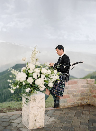 Brooke___Christian._Vail_Square_Arrabelle_Wedding_by_Alp___Isle_with_Calluna_Events._Ceremony-17