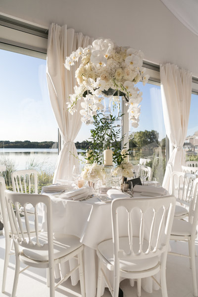 Styling luxury garden wedding