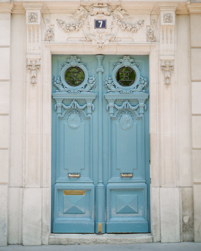 Paris-Wedding-Photographer-Film-Photographer-France-Molly-Carr-Photography-34