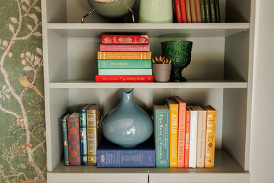 A well arranged book shelf