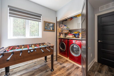 526 View Lake laundry