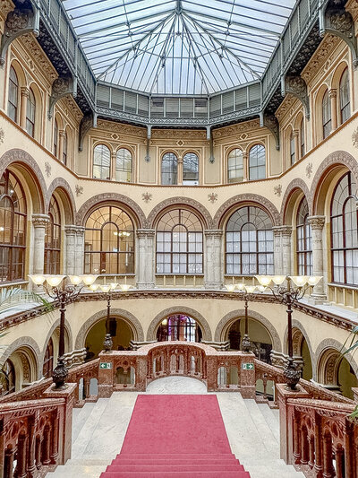 historic dream wedding venue Palais Ferstel in Vienna