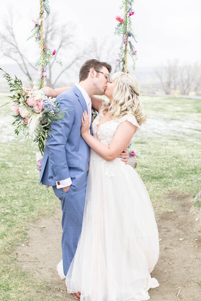 wedding portraits at the camelot ranch wedding venue in billings montana