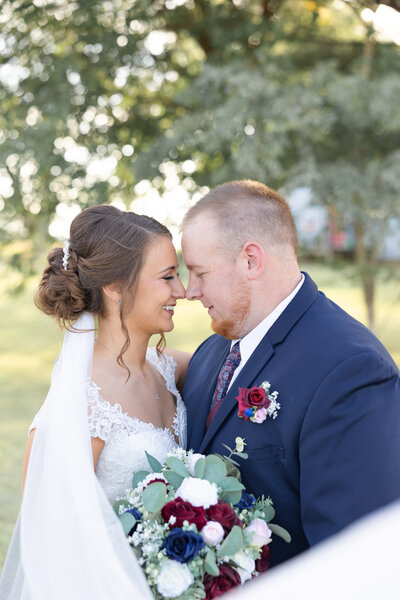 teasers_alexander-wedding_barn-at-sioux-monti_monticello-indiana_photographer0028