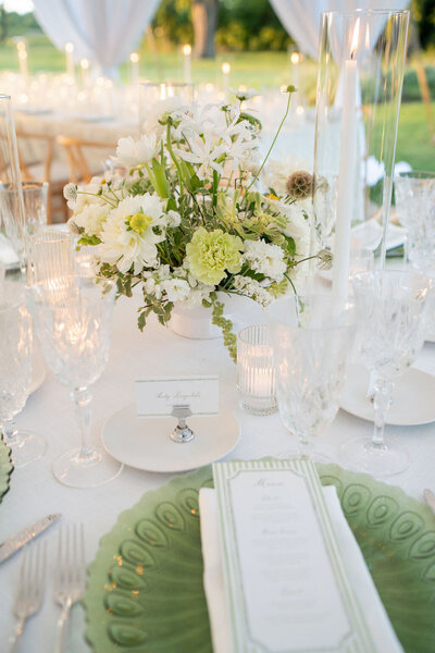 Kelsey Simone getting ready in New York City for Manhattan Luxury Elopement by wedding photographer chicago Allison Francois