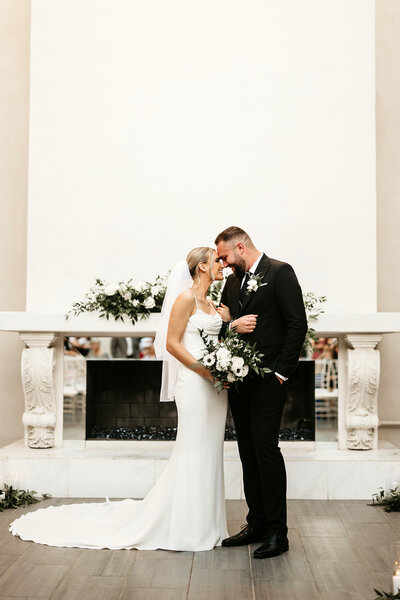 soho63-chandler-wedding-venue-bride-and-groom-black-and-white-decor