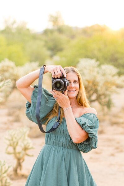 danielle muccillo of danielle muccillo photography posing  for a branding photo shoot in lost dutchman state partk