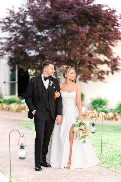 Romantic black and White portrait of bride and groom