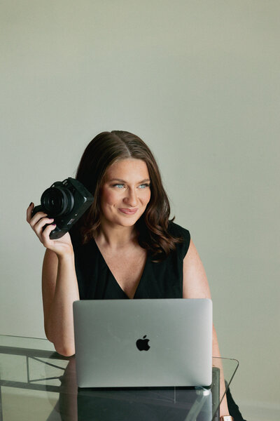 BUSINESSHEADSHOT-5