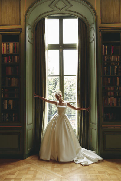 bride looking over shoulder