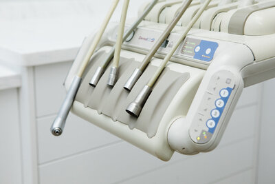 Sleep apnea dentist tools and equipment at Peak Prosthodontics in Lethbridge are used to craft custom oral appliances that improve nighttime breathing and treat obstructive sleep apnea.