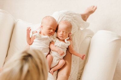 boston-twin-newborn-lifestyle-photographer-photo-36