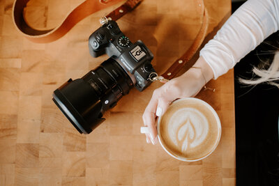 Brand Photographer having coffee