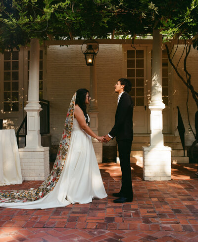 Modern clean wedding at the Arlo