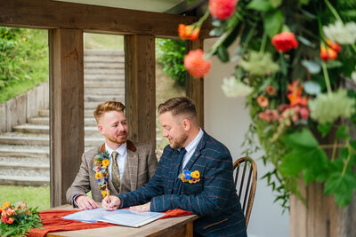 Kilminorth Cottages styled wedding shoot - Charlie Flounders Photography -0074