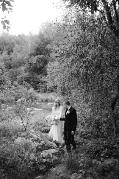 Wedding photo of an Intimate and romantic wedding  photography session in Porvoo by photographer Hannika Gabrielsson