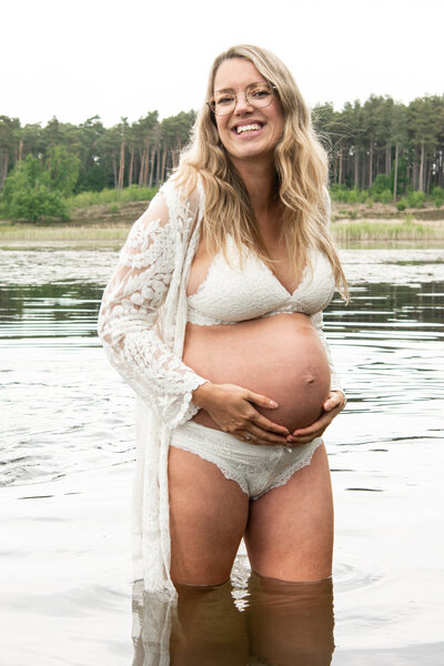 Zwangerschapsshoot in plas te Tienen