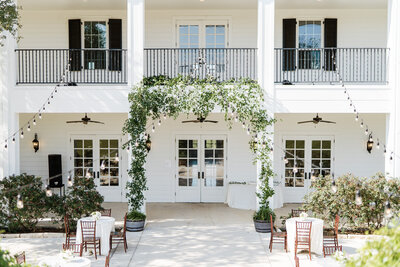 Tables set up outside at Kendall Point Hill Country wedding venue.